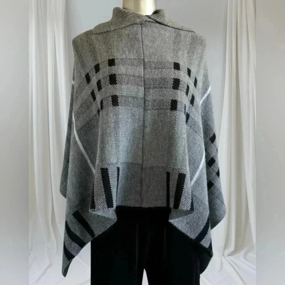 💟💎Vintage Poncho/Shawl Sweater - Picture 6 of 14